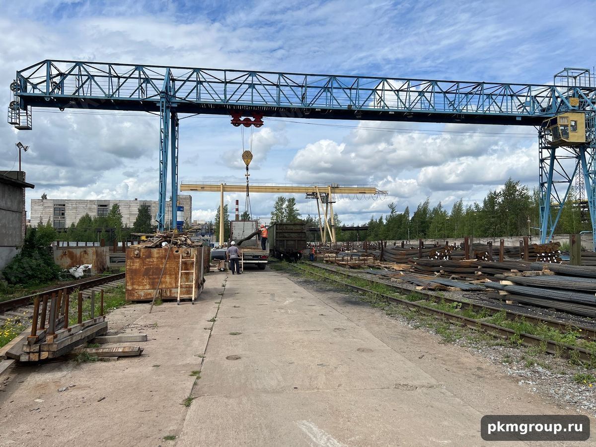 Кран в работе — погрузка металлопроката: режим определяет, какие приводы ставить